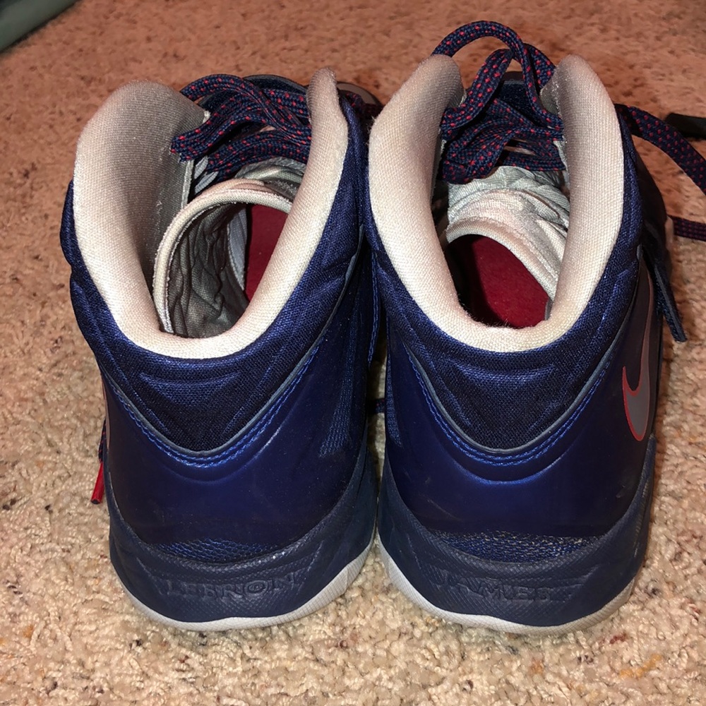Lebron Soldier VI Basketball Shoes Size 11.5 - Picture 3 of 4